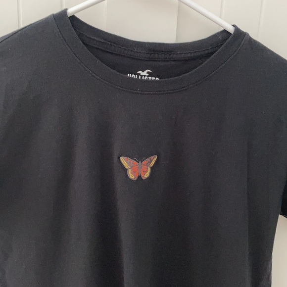 Hollister S Butterfly Crop Must Have Tee Shirt T-Shirt black Small embroidered - Picture 2 of 5